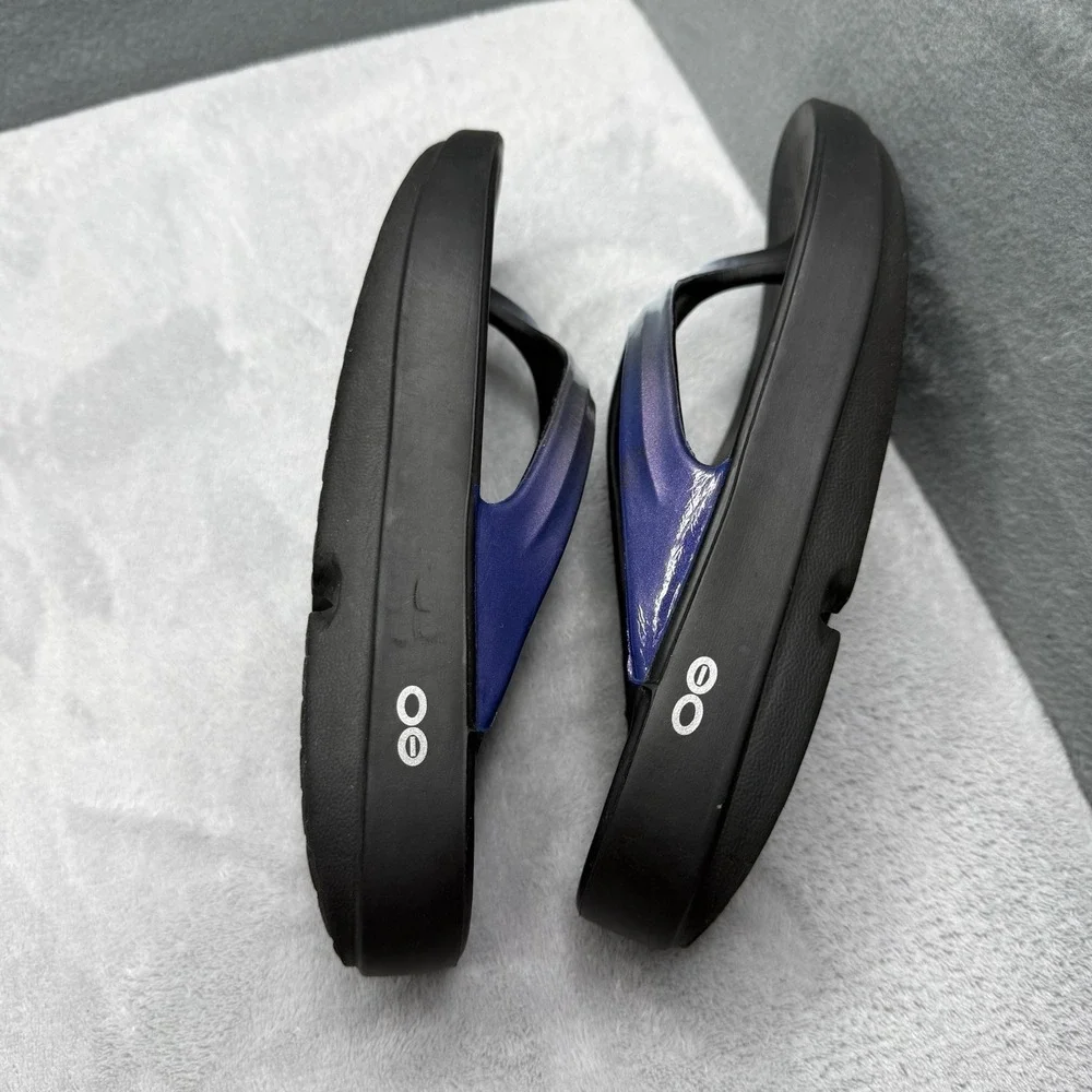 OOFOS OOlala Sandals Women's US 6 EU 37 Black Iridescent Recovery Flip Flops